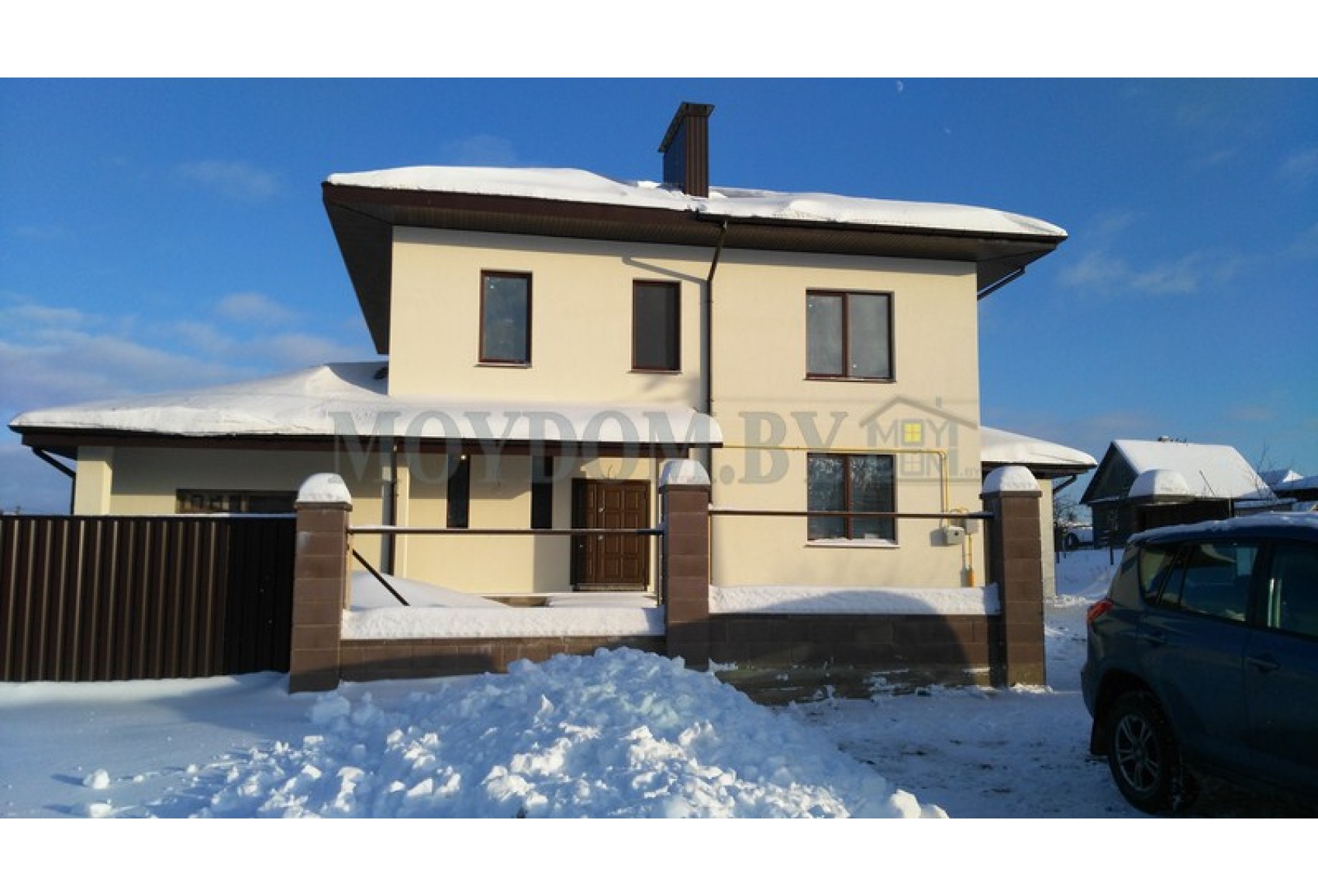 Проект двухэтажного дома с гаражом и террасой  Проект двухэтажного дома с гаражом и террасой