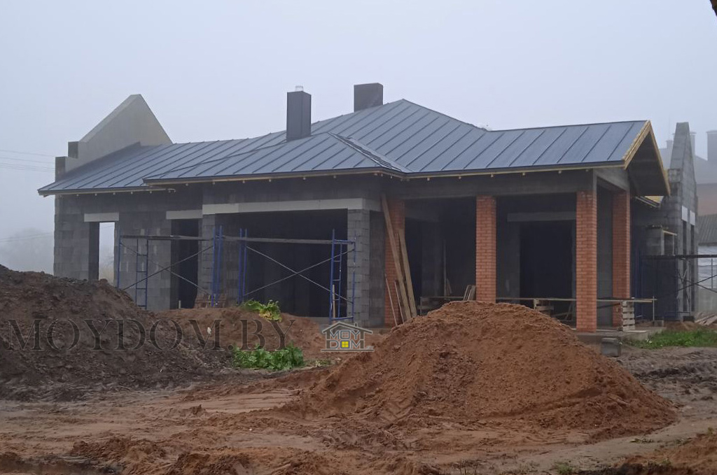 фото строительства дома с обратной стороны